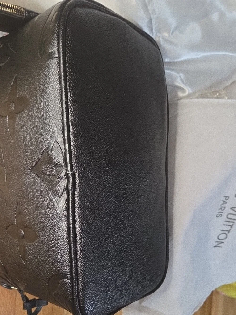 L/V luxurious louis